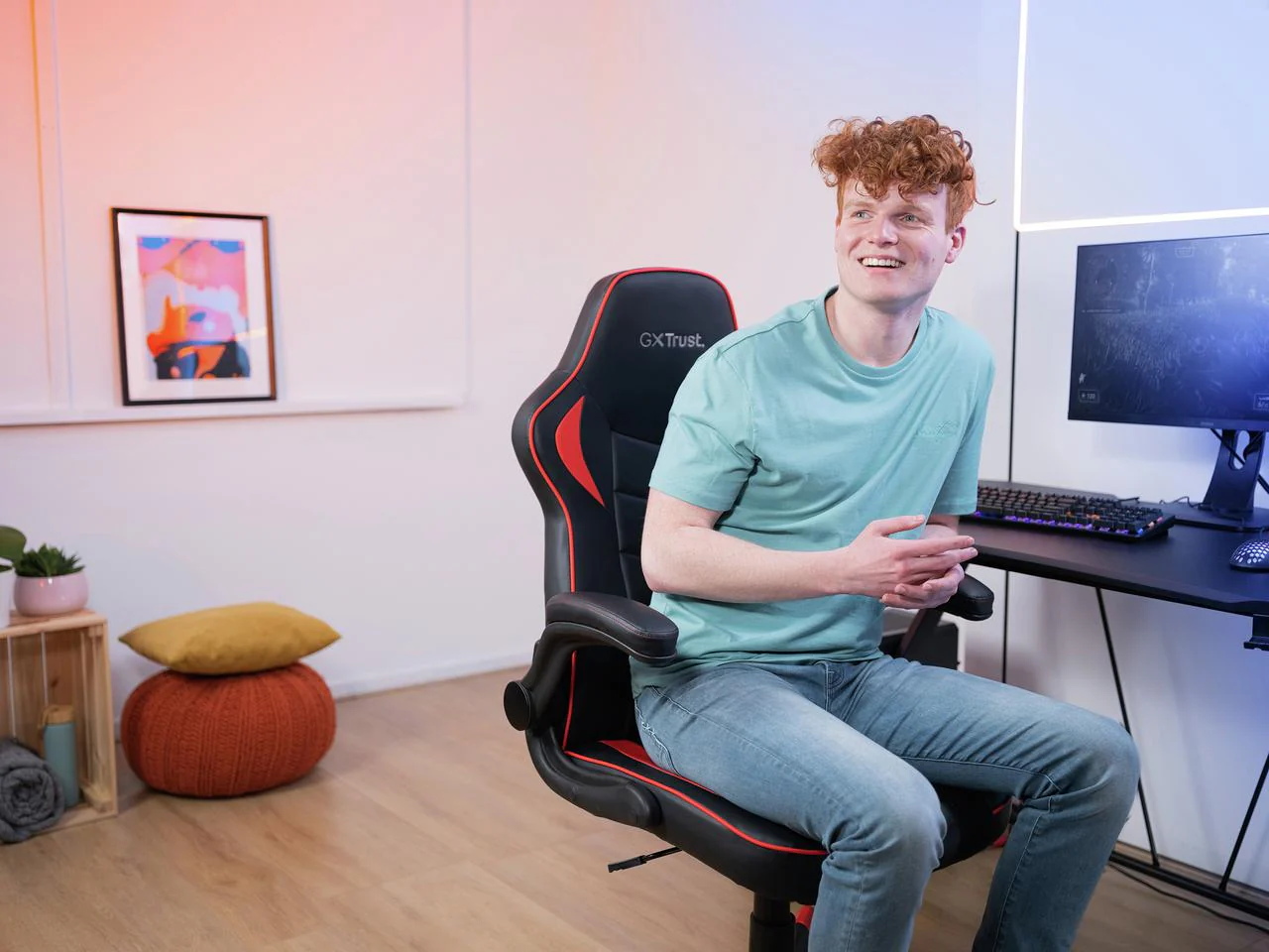 TRUST RAVY GAMING CHAIR