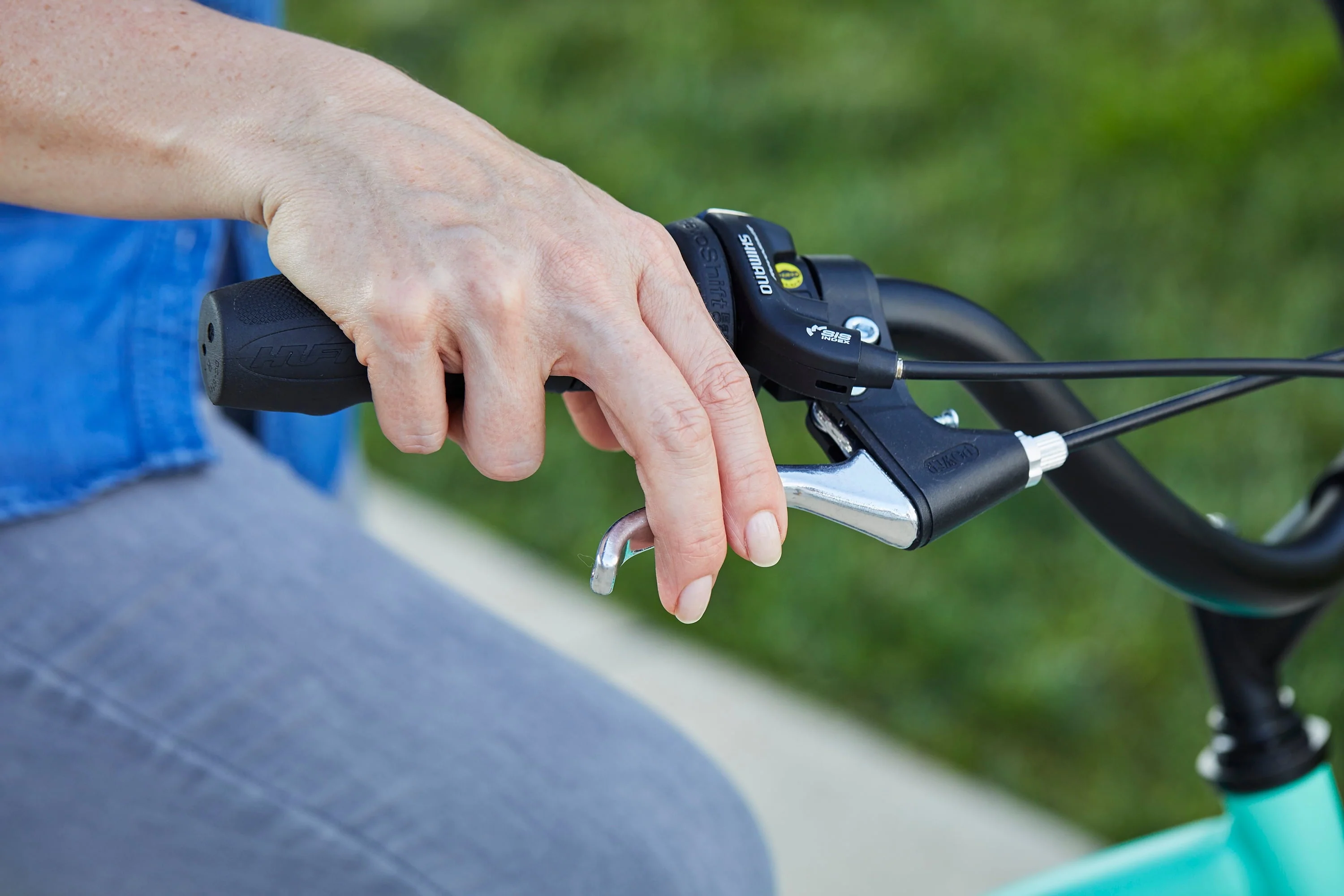 Huffy 26-In. Women's Lockland 7-Speed Cruiser Bike, Sea Foam, Green